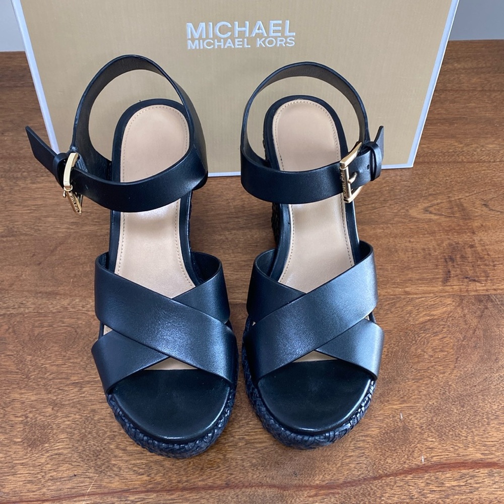 MICHAEL KORS KADY WEDGE LEATHER SANDAL 5.5M NWOT w/box